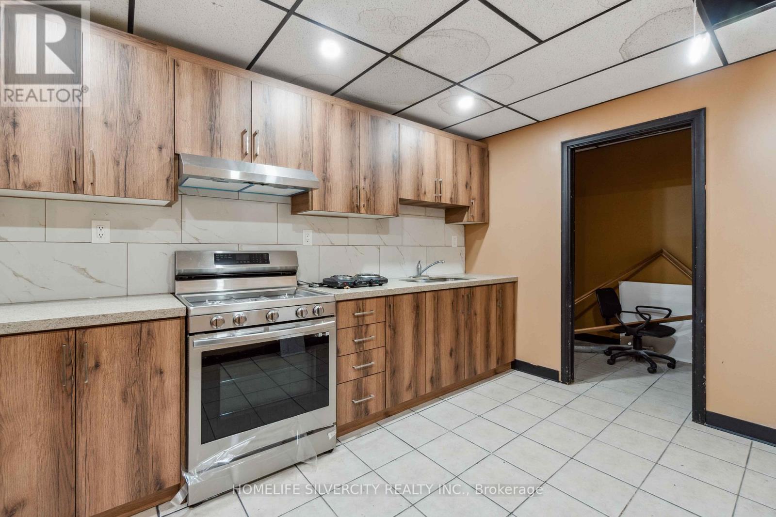 316 Talfourd Street E, Sarnia, Ontario  N7T 3B3 - Photo 31 - X13562592