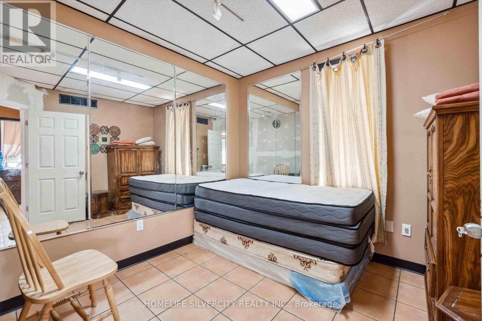 316 Talfourd Street E, Sarnia, Ontario  N7T 3B3 - Photo 5 - X13562592