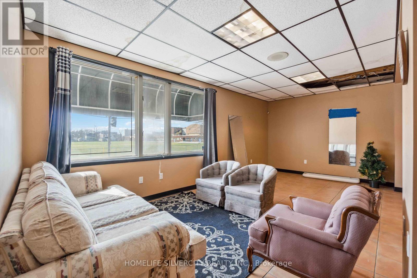 316 Talfourd Street E, Sarnia, Ontario  N7T 3B3 - Photo 8 - X13562592