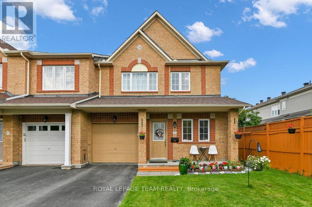 7 KARENDALE STREET, Ottawa, Ontario