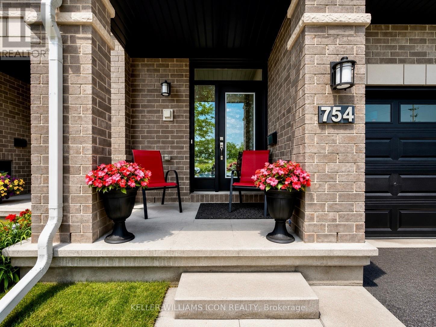 754 Borbridge Avenue, Ottawa, Ontario  K4M 0E7 - Photo 2 - X13562728