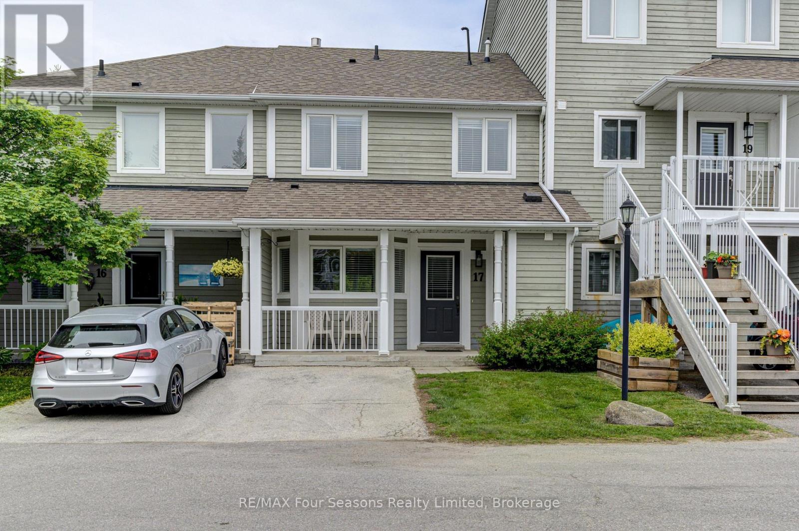 17 - 17 Cranberry Quay, Collingwood, Ontario  L9Y 5C4 - Photo 2 - S13562706