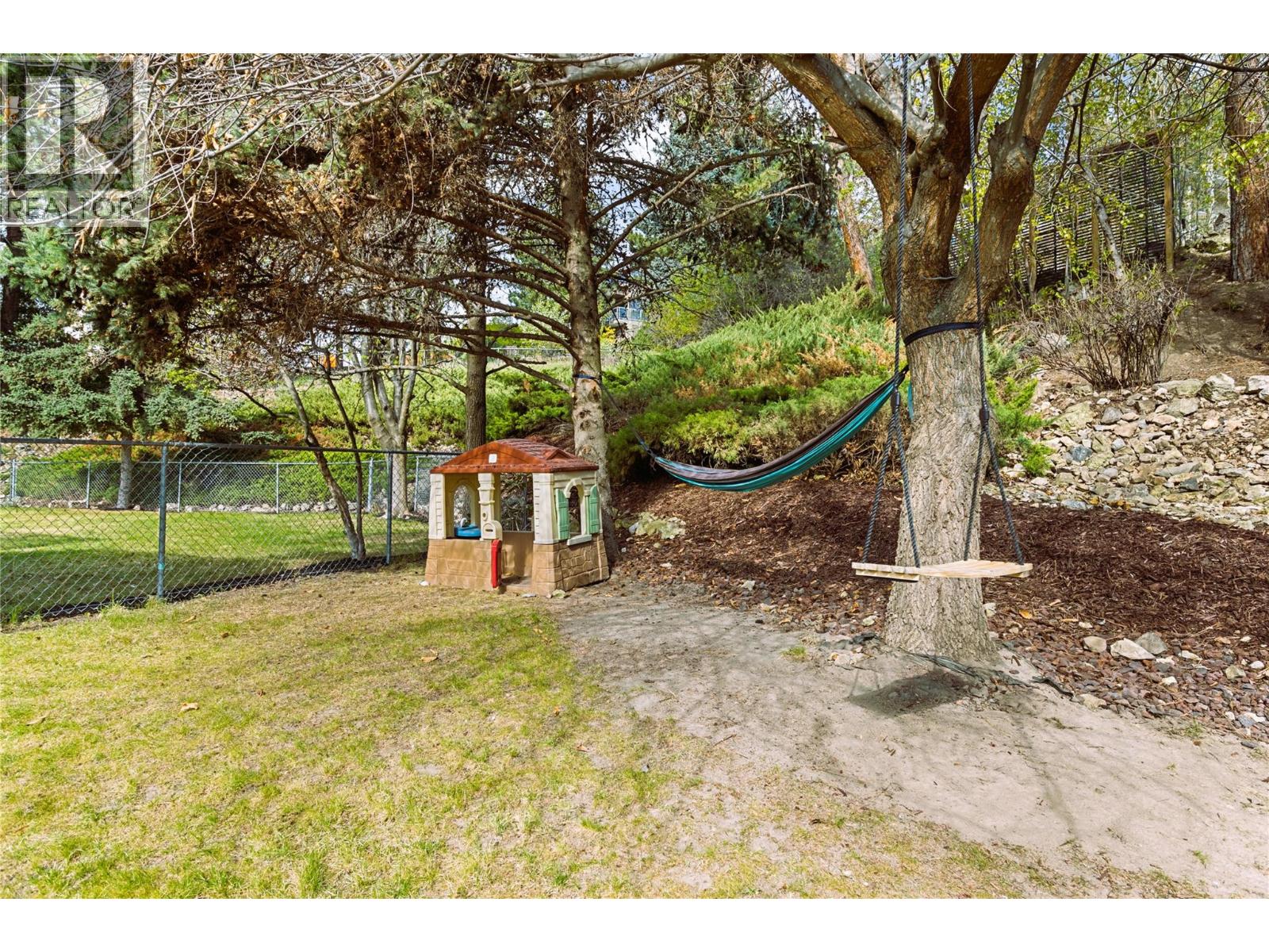 2321 Lillooet Crescent, Kelowna, British Columbia  V1V 1T1 - Photo 41 - 10394512