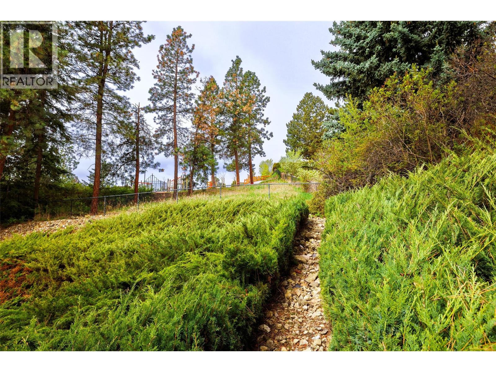 2321 Lillooet Crescent, Kelowna, British Columbia  V1V 1T1 - Photo 43 - 10394512
