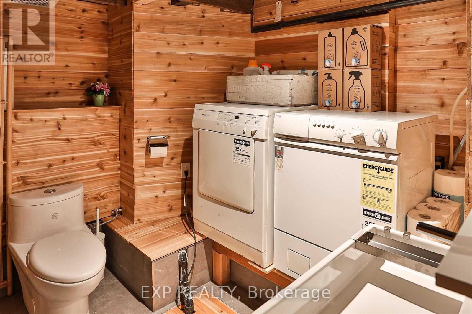 452 Montrose Avenue, Toronto, Ontario  M6G 3H1 - Photo 14 - C13562684
