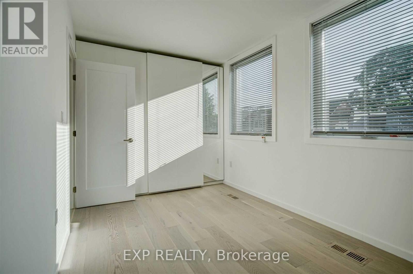 452 Montrose Avenue, Toronto, Ontario  M6G 3H1 - Photo 33 - C13562684