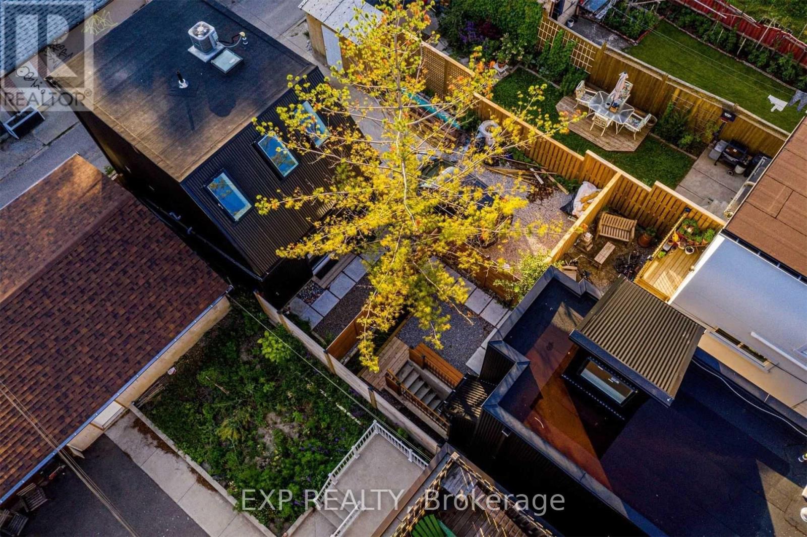 452 Montrose Avenue, Toronto, Ontario  M6G 3H1 - Photo 38 - C13562684