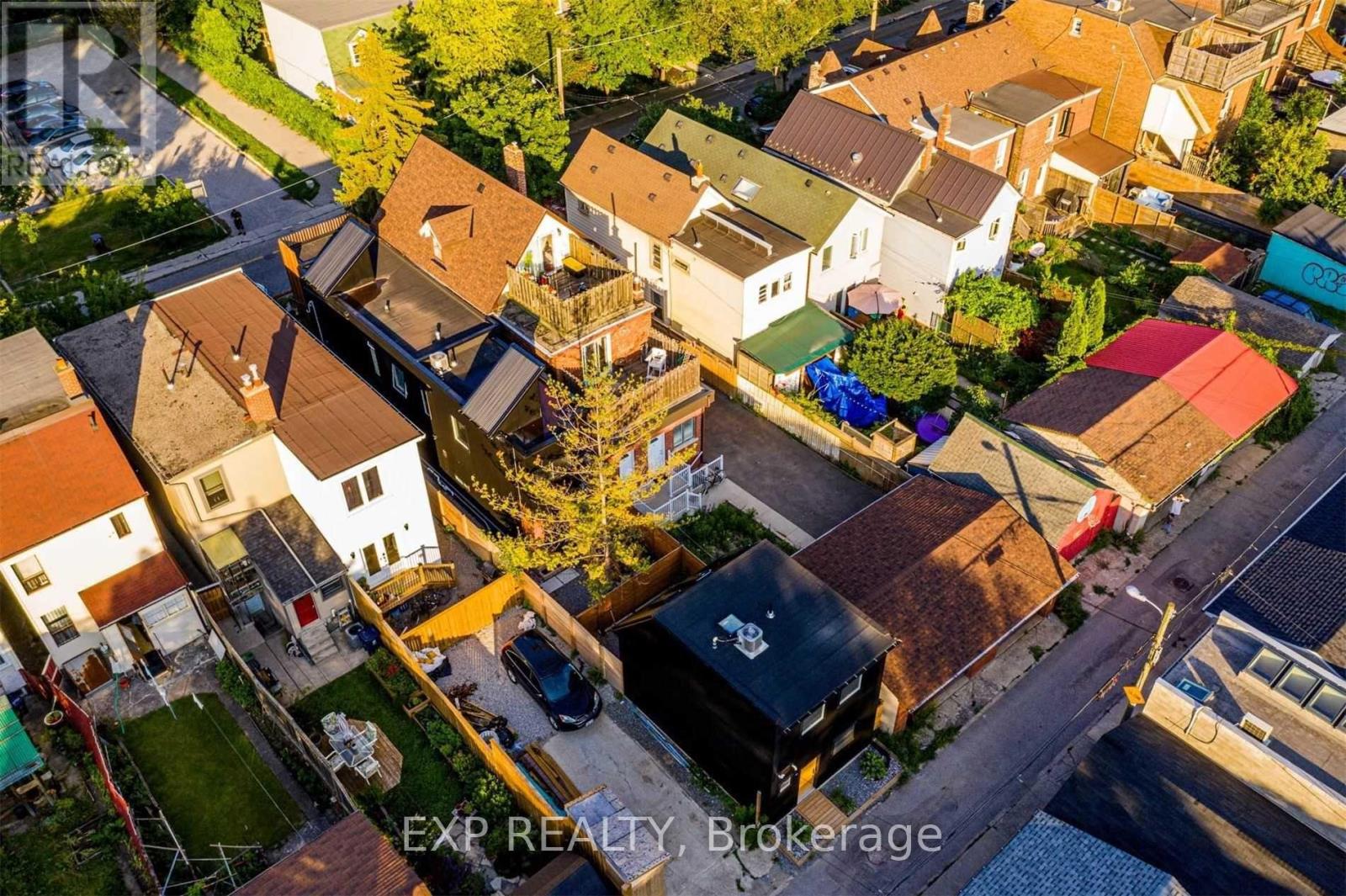 452 Montrose Avenue, Toronto, Ontario  M6G 3H1 - Photo 39 - C13562684