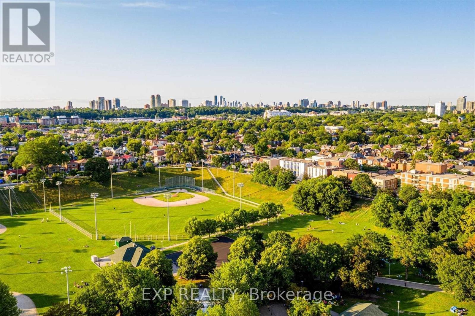 452 Montrose Avenue, Toronto, Ontario  M6G 3H1 - Photo 40 - C13562684