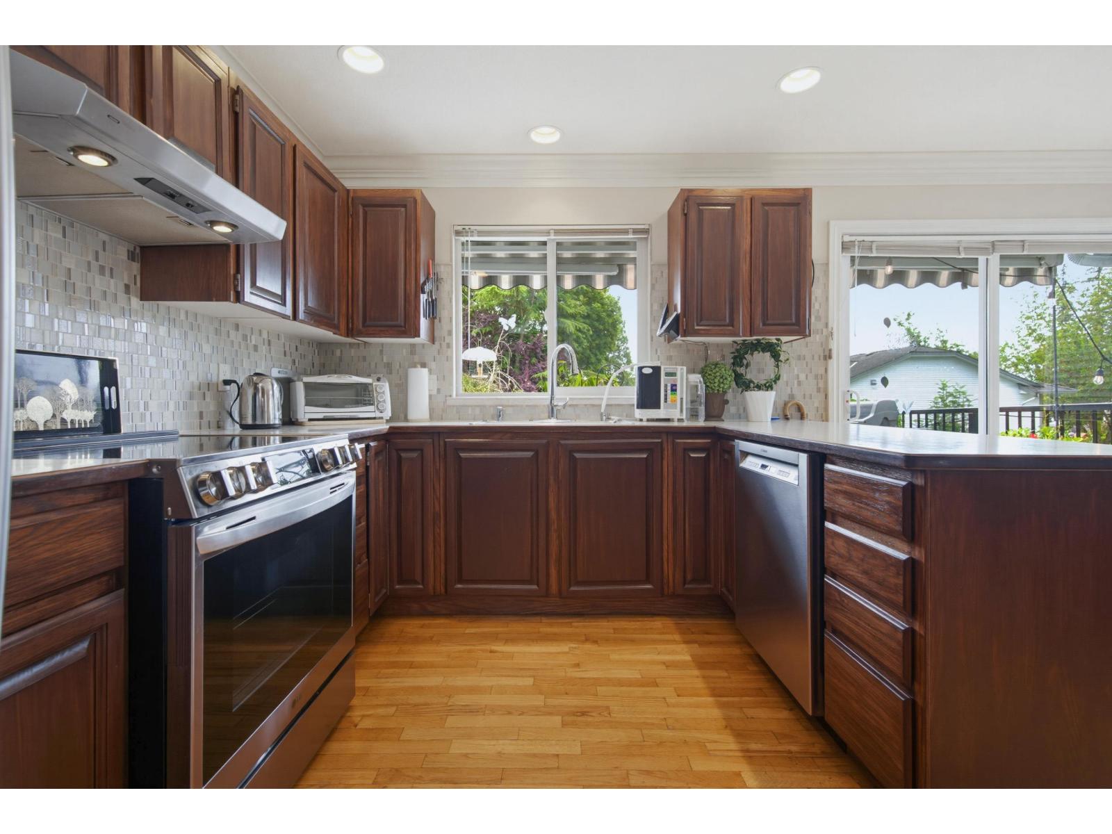 16068 10a Avenue, Surrey, British Columbia  V4A 7W8 - Photo 6 - R3145497