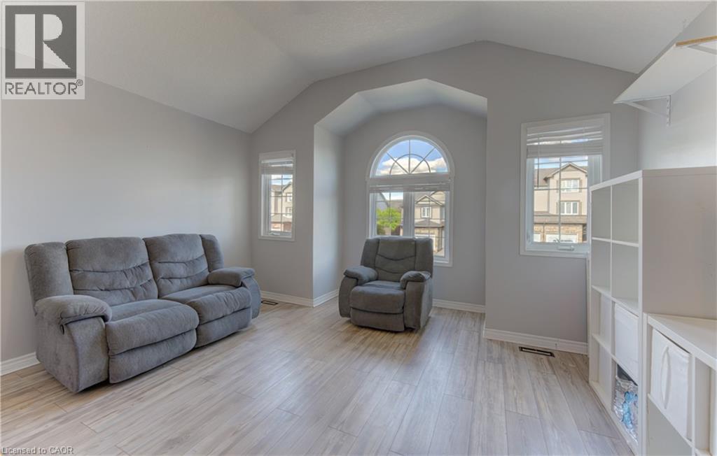 39 Chantilly Street, Kitchener, Ontario  N2R 1V7 - Photo 21 - 40847964