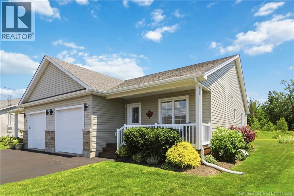 37 Golden Street, Moncton, New Brunswick  E1G 5T3 - Photo 2 - NB143942