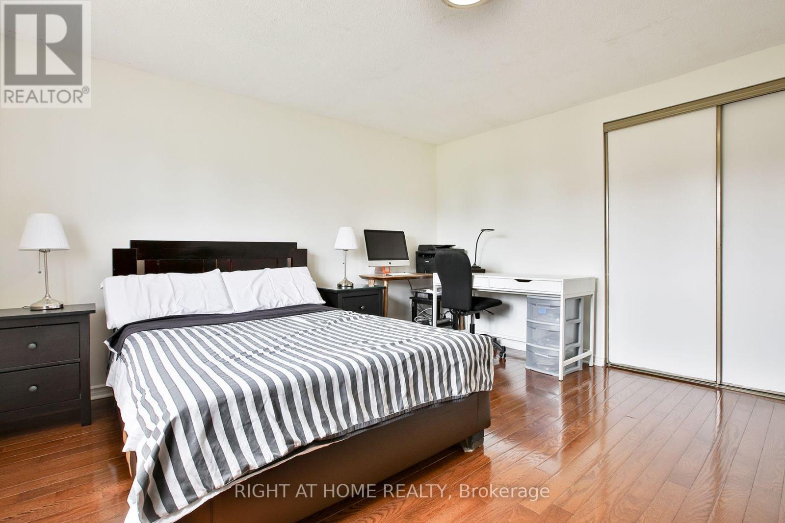 56 Cathy Jean Crescent, Toronto, Ontario  M9V 4T3 - Photo 18 - W13562698