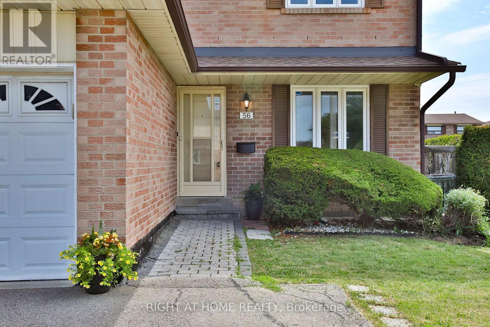 56 Cathy Jean Crescent, Toronto, Ontario  M9V 4T3 - Photo 2 - W13562698