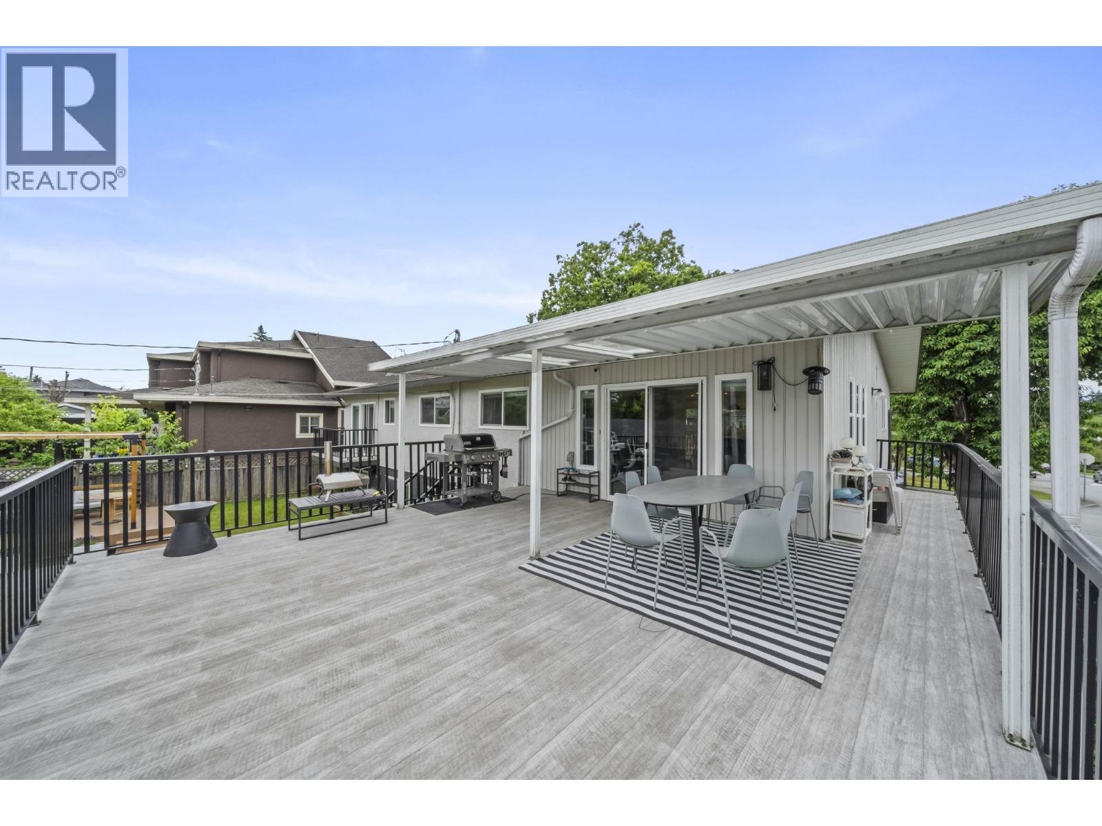 7658 Cumberland Street, Burnaby, British Columbia  V3N 3X8 - Photo 32 - R3146093