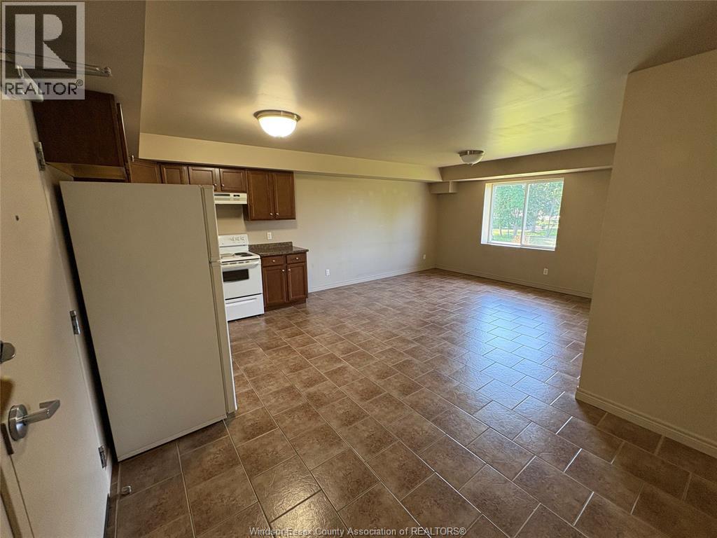 440 Simcoe Unit# 15, Amherstburg, Ontario  N9V 1N3 - Photo 2 - 26016941