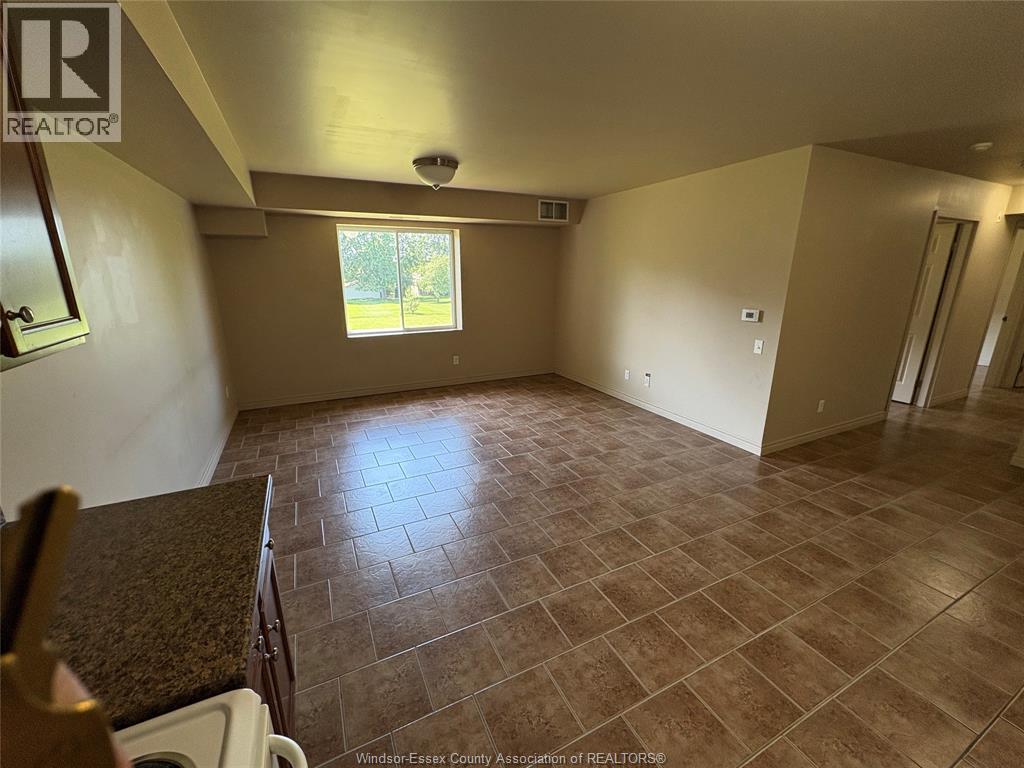 440 Simcoe Unit# 15, Amherstburg, Ontario  N9V 1N3 - Photo 8 - 26016941