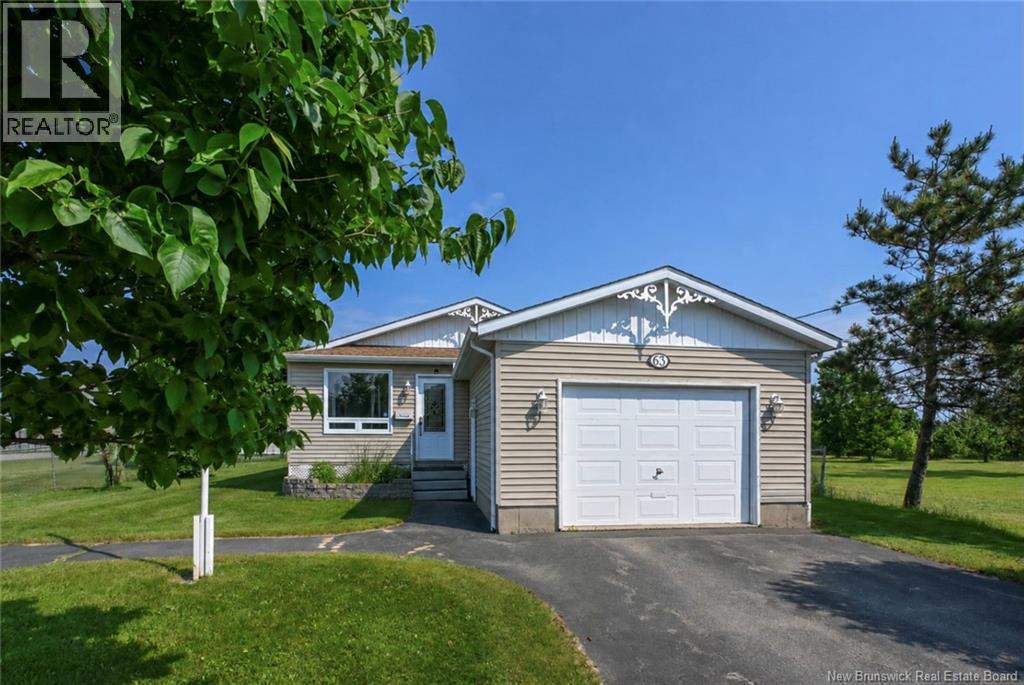 63 Parisé Street, Caraquet