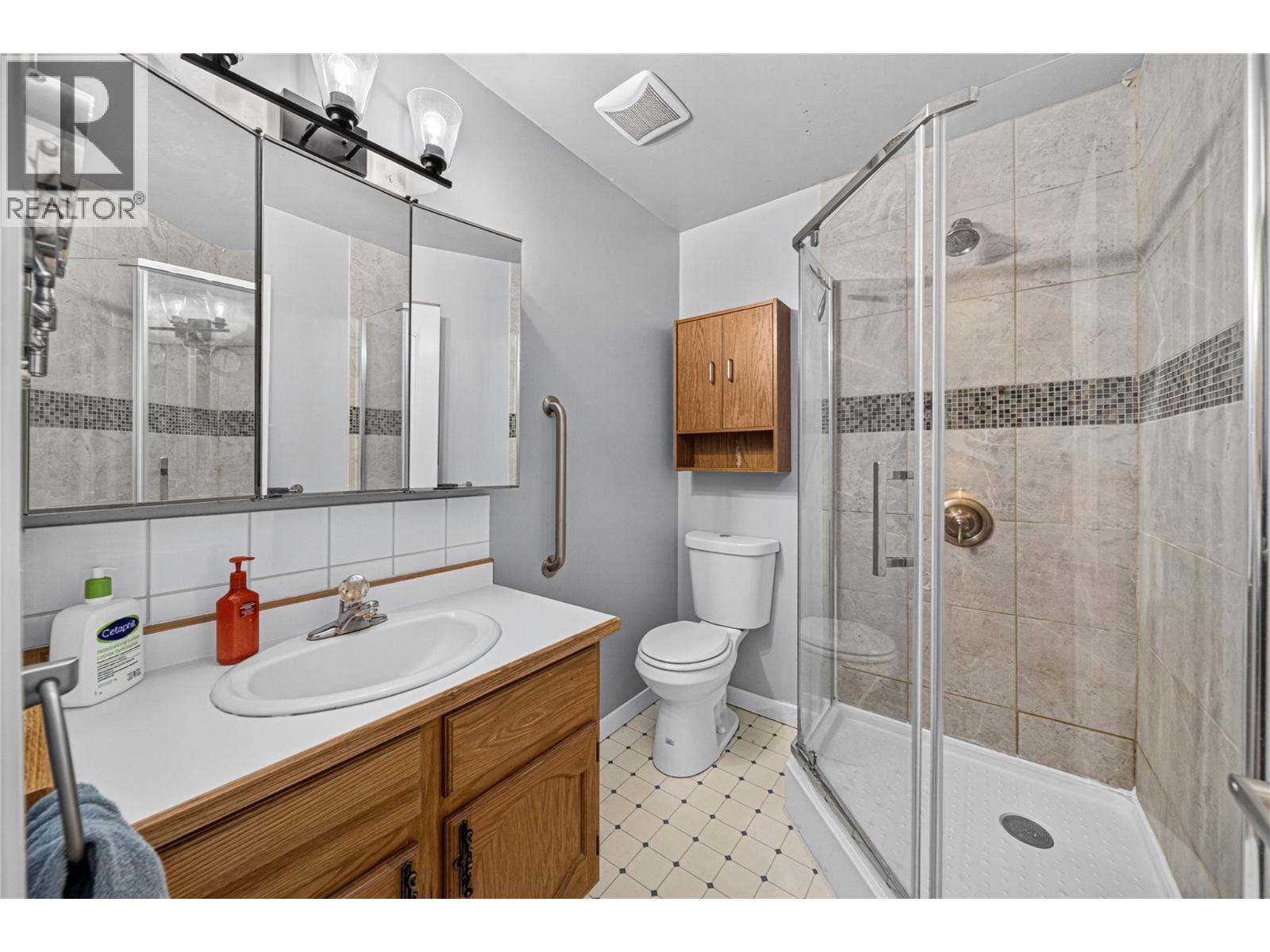 1386 Cypress Drive, Sparwood, British Columbia  V0B 2G2 - Photo 14 - 10394610