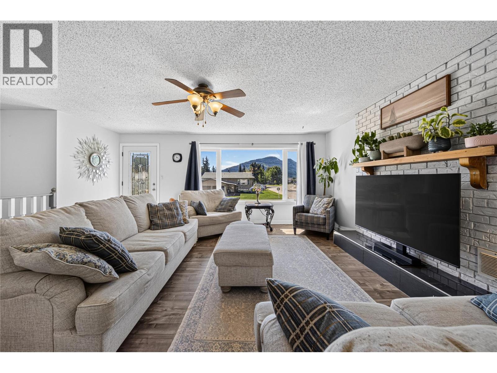 1386 Cypress Drive, Sparwood, British Columbia  V0B 2G2 - Photo 11 - 10394610