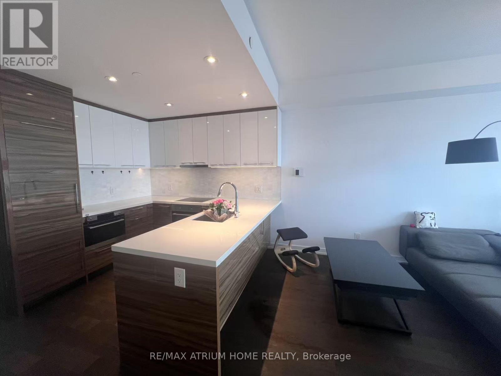 3606 - 488 University Avenue, Toronto, Ontario M5G 1V2 - Photo 3 - C13562798