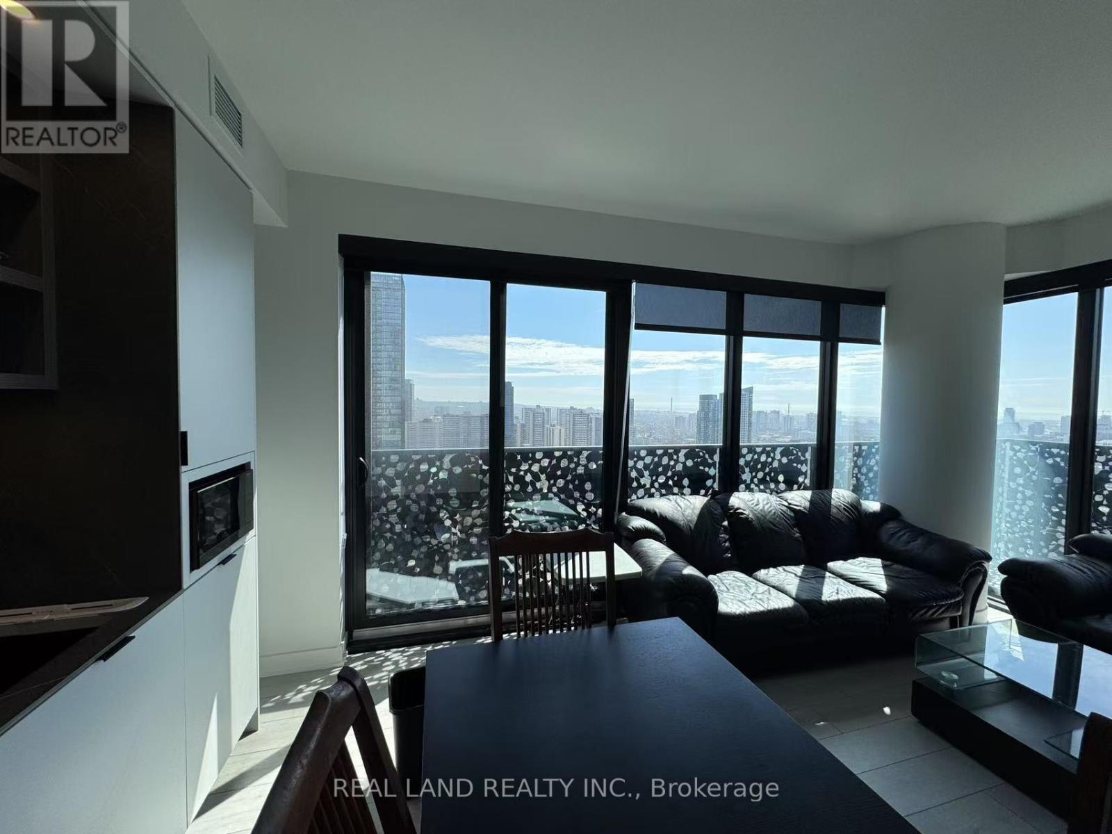 3403 - 55 CHARLES STREET E