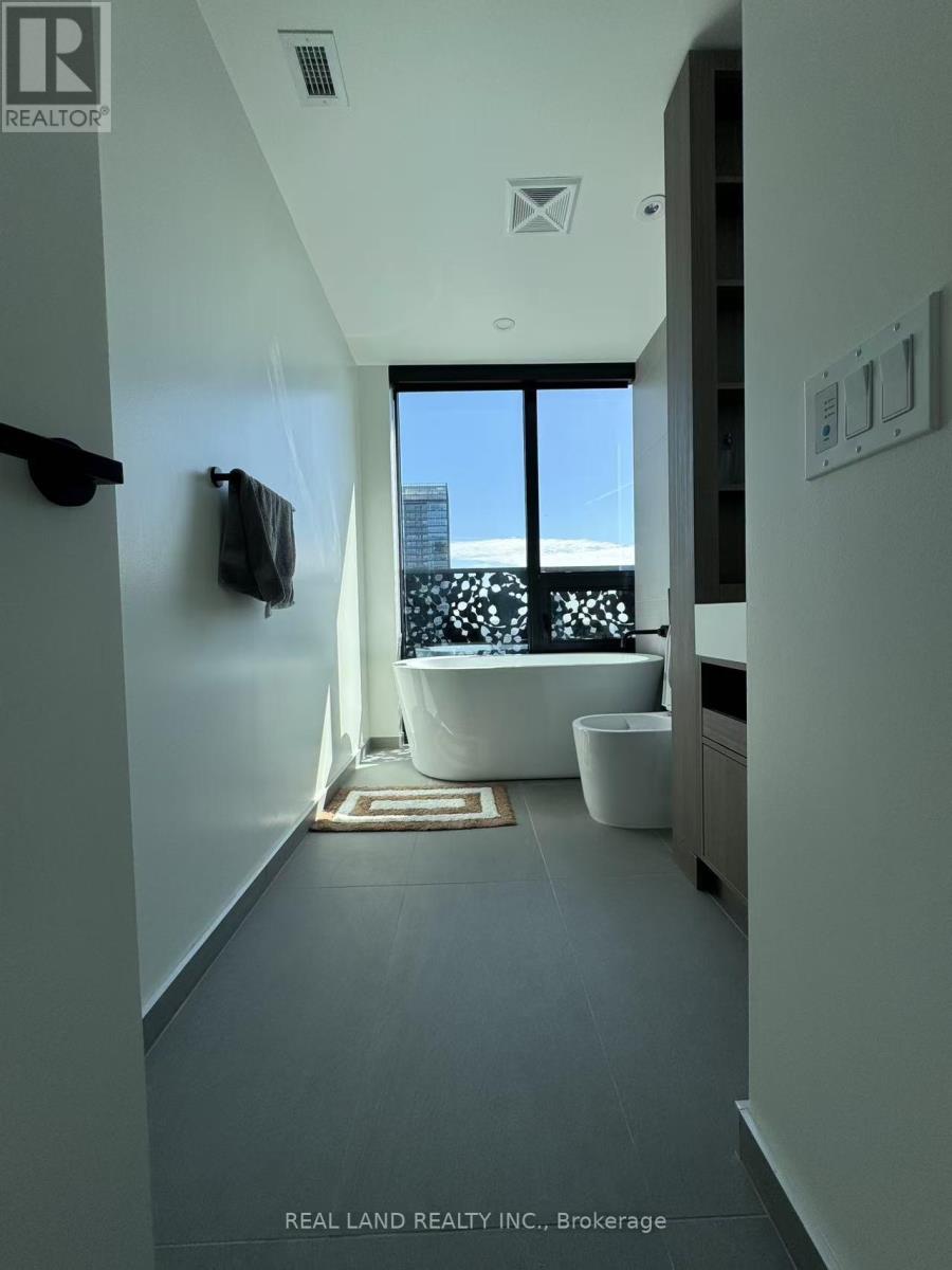 3403 - 55 Charles Street E, Toronto, Ontario M4Y 0J1 - Photo 2 - C13562804