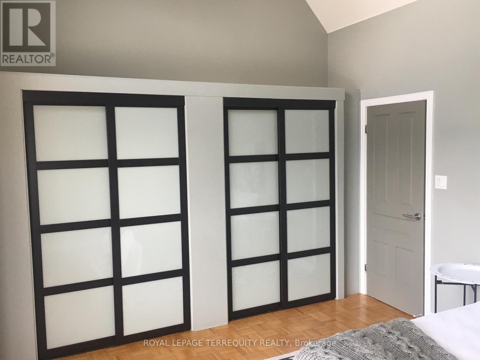 Top Floor - 305 Margueretta Street, Toronto, Ontario M6H 3S4 - Photo 11 - C13562948
