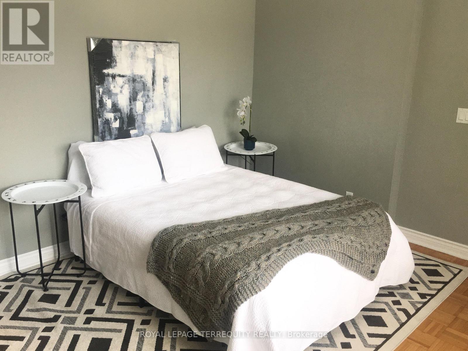 Top Floor - 305 Margueretta Street, Toronto, Ontario M6H 3S4 - Photo 8 - C13562948