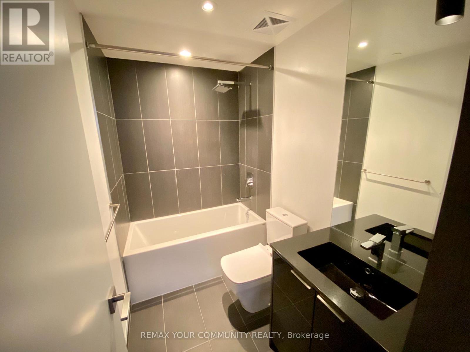 4715 - 70 Temperance Street, Toronto, Ontario  M5H 4E8 - Photo 6 - C13563000