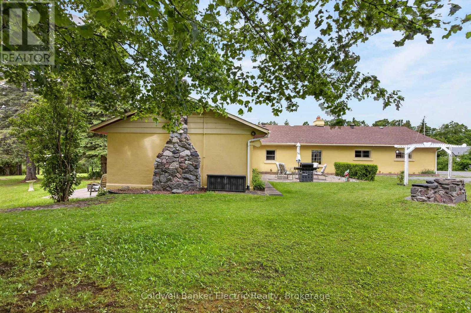 97 County Rd 4 Road, Douro-Dummer, Ontario  K9L 1V5 - Photo 2 - X13562992