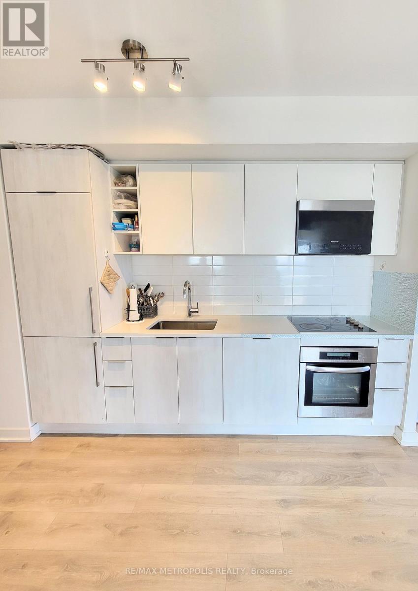 3015 - 2031 Kennedy Road, Toronto, Ontario  M1T 0B8 - Photo 2 - E13562788