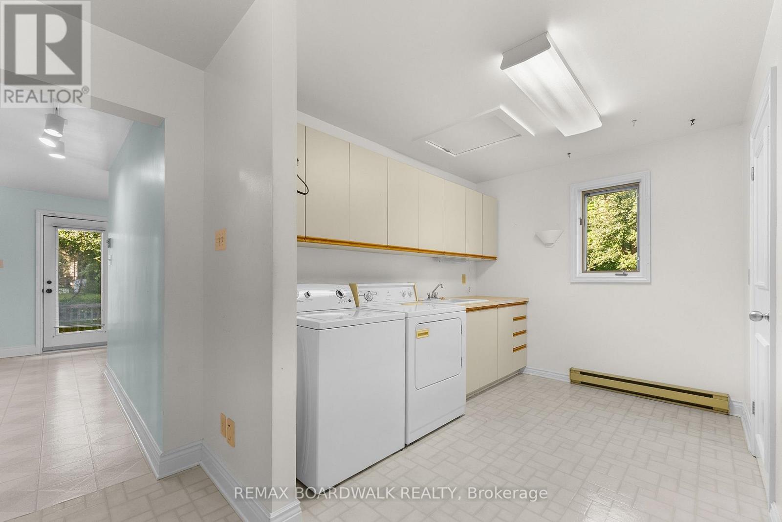 3572 Woodroffe Avenue, Ottawa, Ontario  K2J 4G7 - Photo 25 - X13562870