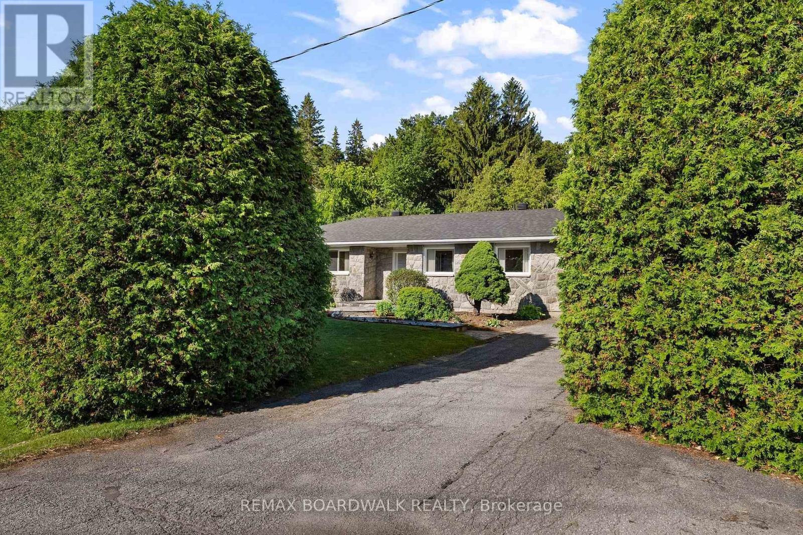 3572 Woodroffe Avenue, Ottawa, Ontario  K2J 4G7 - Photo 33 - X13562870