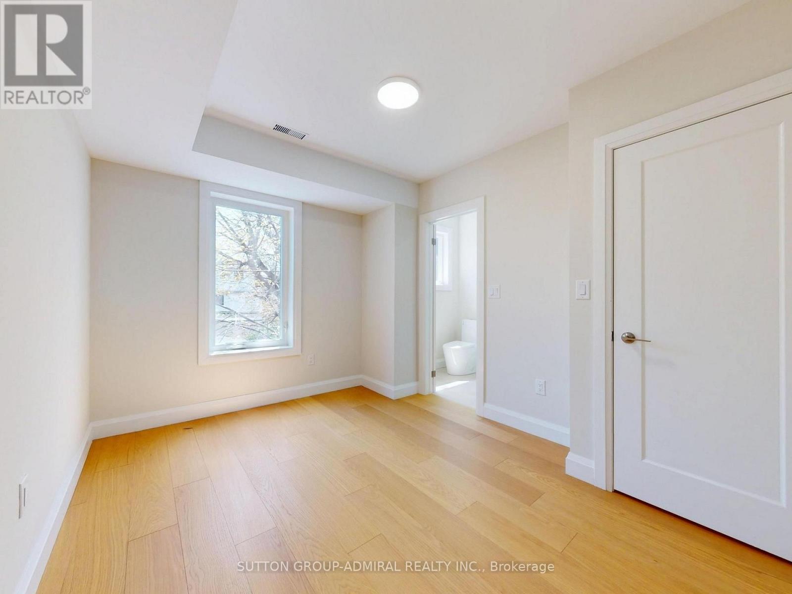 109 Fermanagh Avenue, Toronto, Ontario  M6R 1M1 - Photo 18 - W13562774