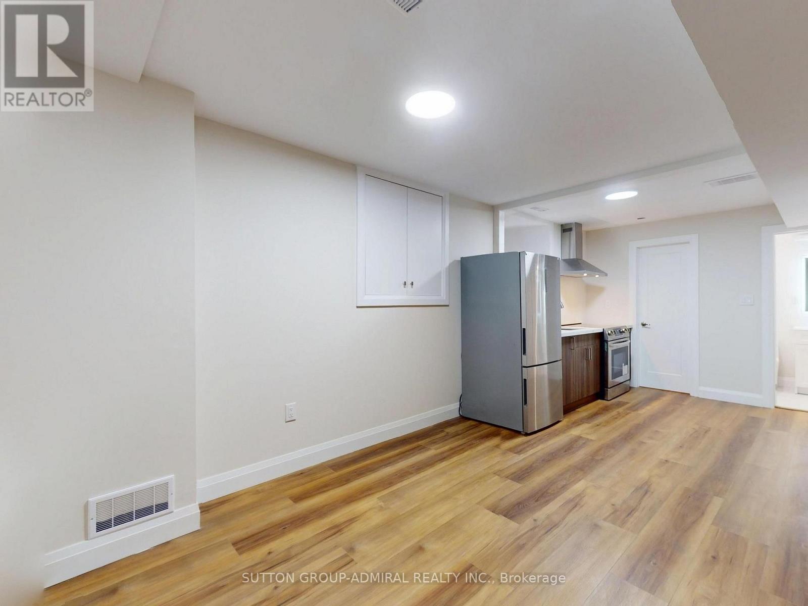 109 Fermanagh Avenue, Toronto, Ontario  M6R 1M1 - Photo 26 - W13562774
