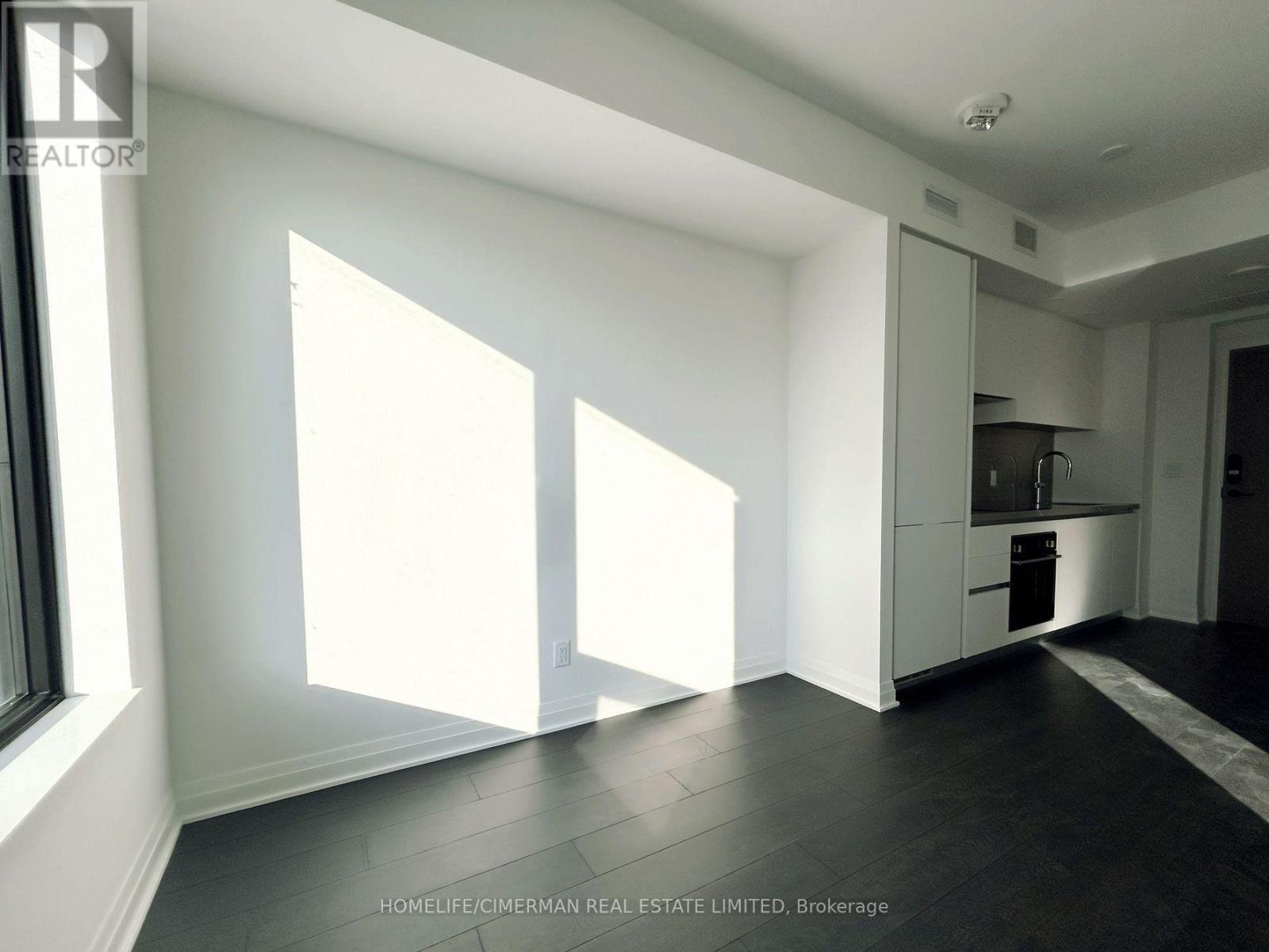 2208 - 4015 The Exchange, Mississauga, Ontario L5B 0N9 - Photo 3 - W13562888