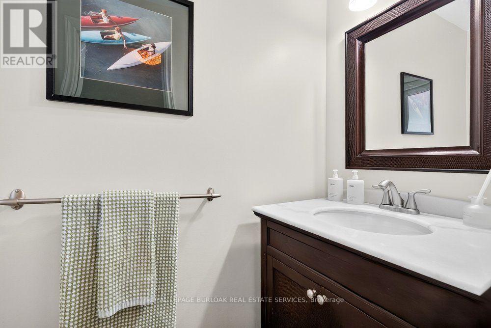 2354 Marine Drive, Oakville, Ontario  L6L 1C4 - Photo 19 - W13562906