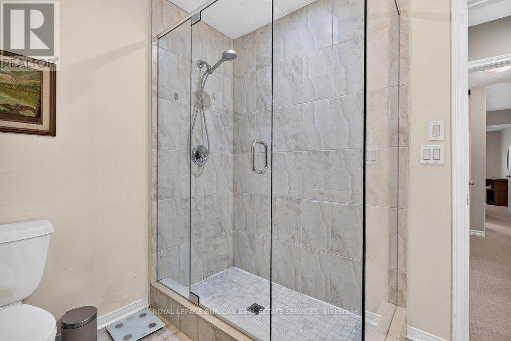 2354 Marine Drive, Oakville, Ontario  L6L 1C4 - Photo 25 - W13562906