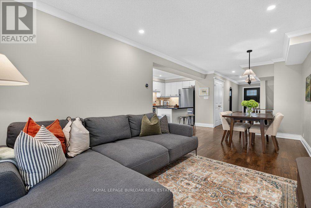 2354 Marine Drive, Oakville, Ontario  L6L 1C4 - Photo 9 - W13562906