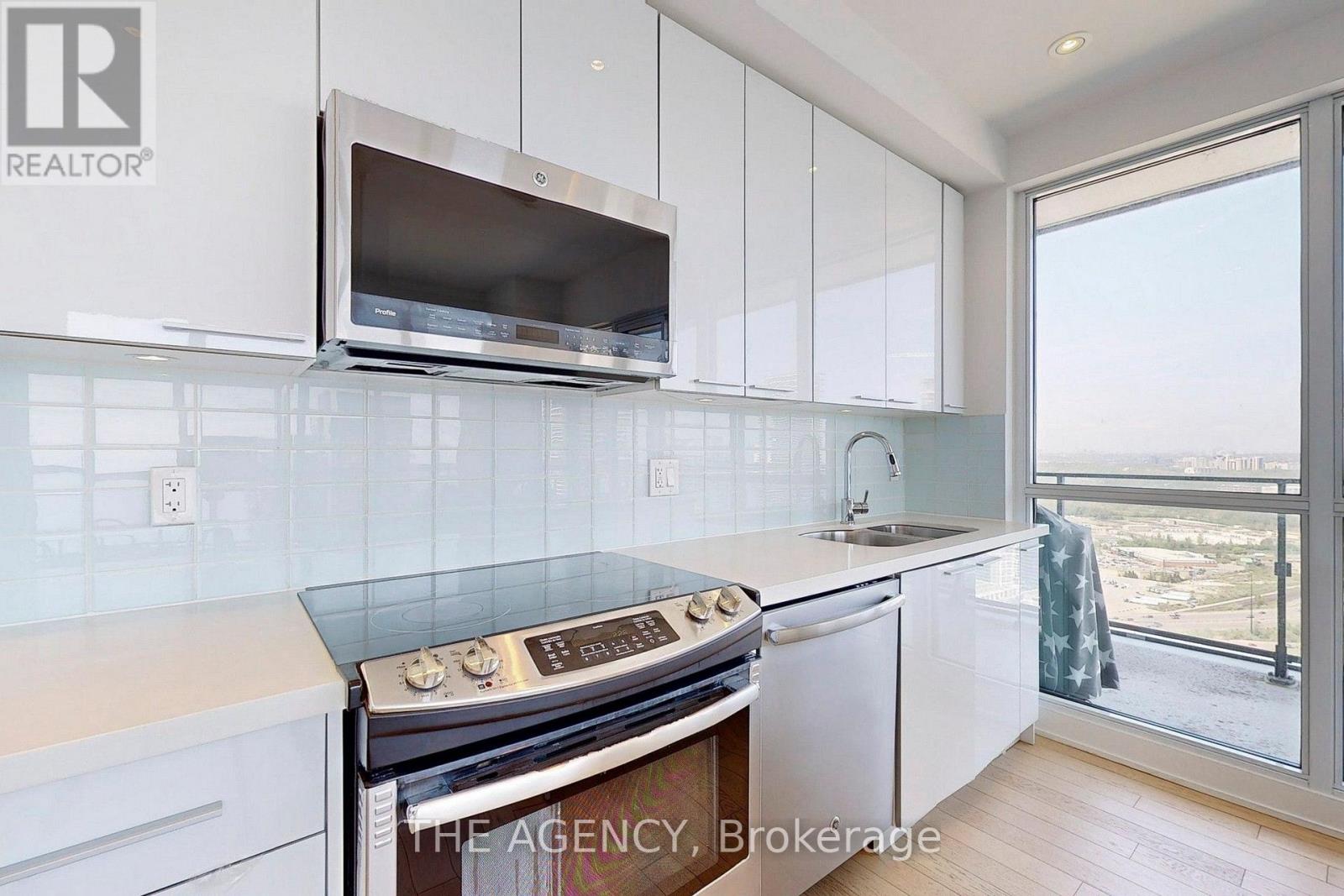 Lph09 - 10 Park Lawn Road, Toronto, Ontario  M8Y 3H8 - Photo 12 - W13562986