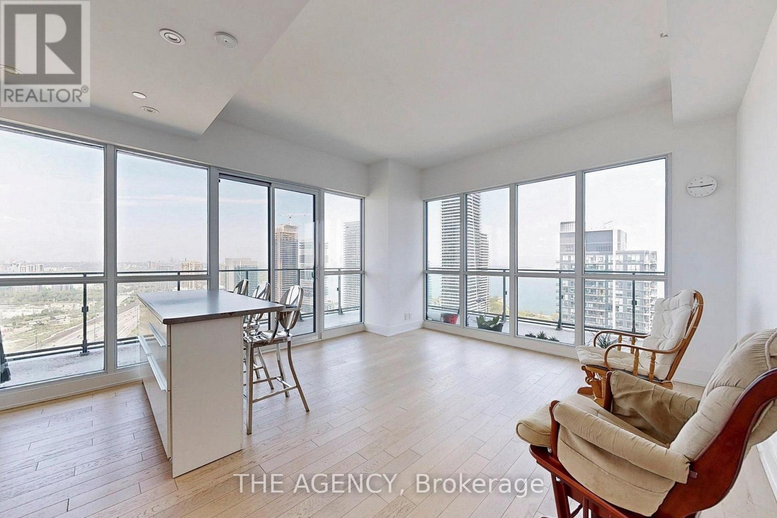 Lph09 - 10 Park Lawn Road, Toronto, Ontario  M8Y 3H8 - Photo 4 - W13562986