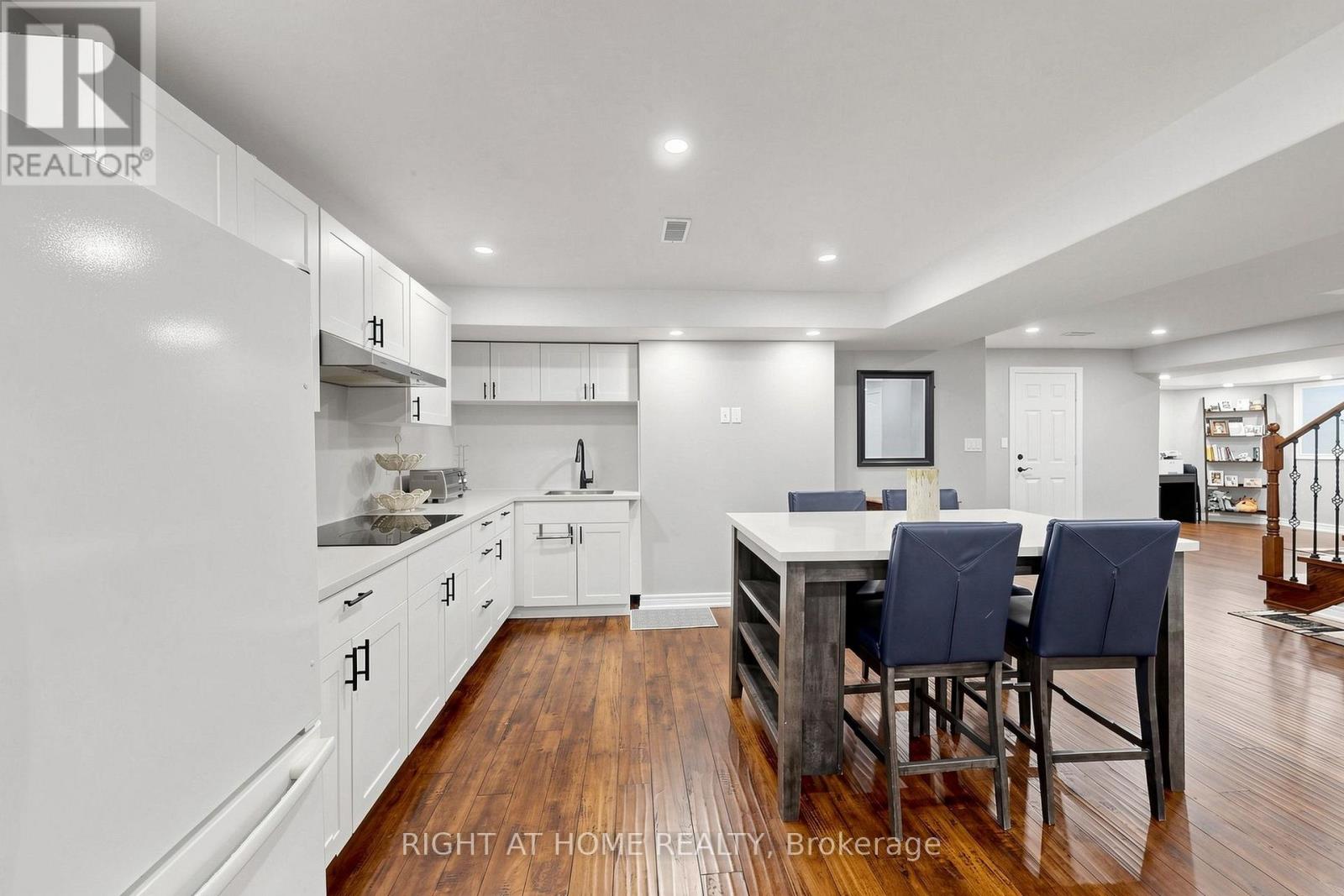 Bsmt - 46 Aishford Road, Bradford West Gwillimbury, Ontario L3Z 3E2 - Photo 2 - N13555984