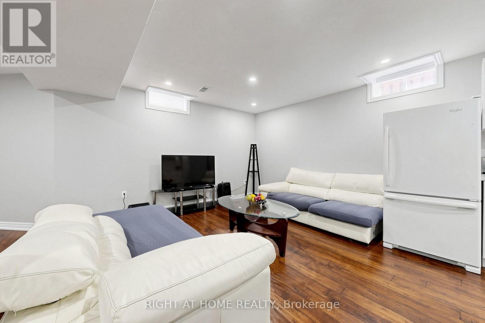 Bsmt - 46 Aishford Road, Bradford West Gwillimbury, Ontario L3Z 3E2 - Photo 4 - N13555984