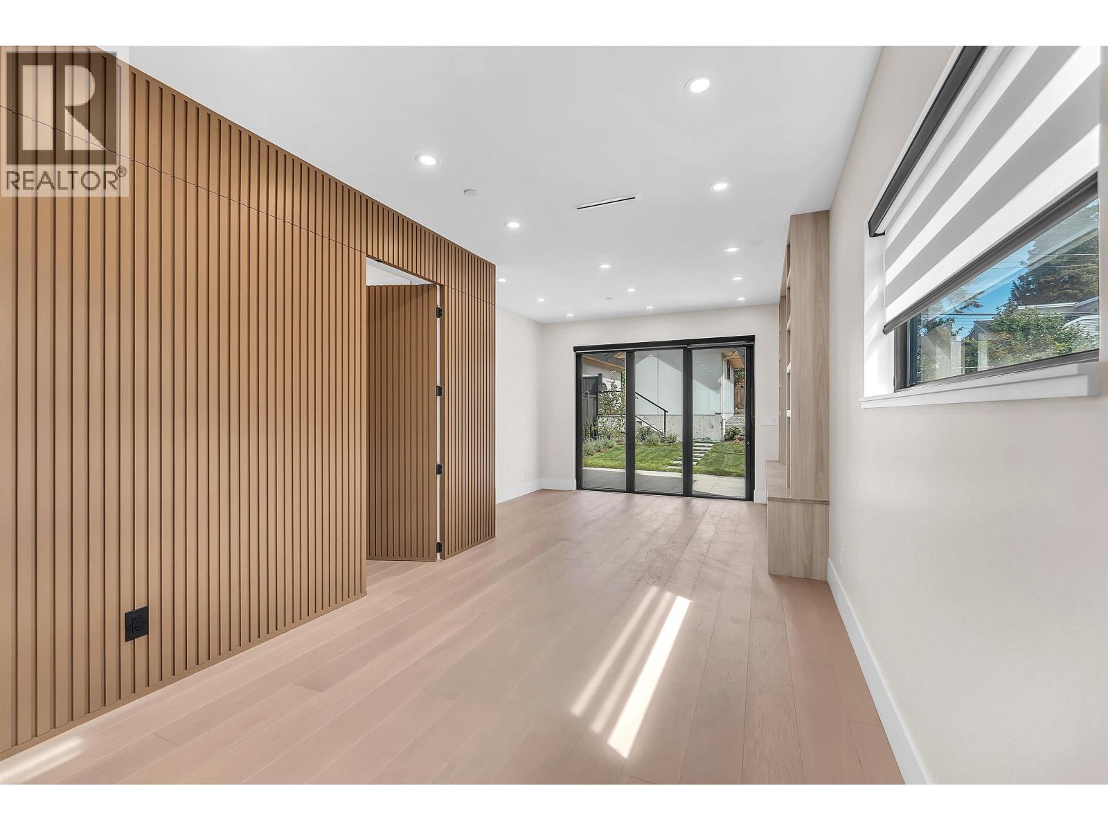 504 E 5th Street, North Vancouver, British Columbia  V7L 1M4 - Photo 14 - R3146088