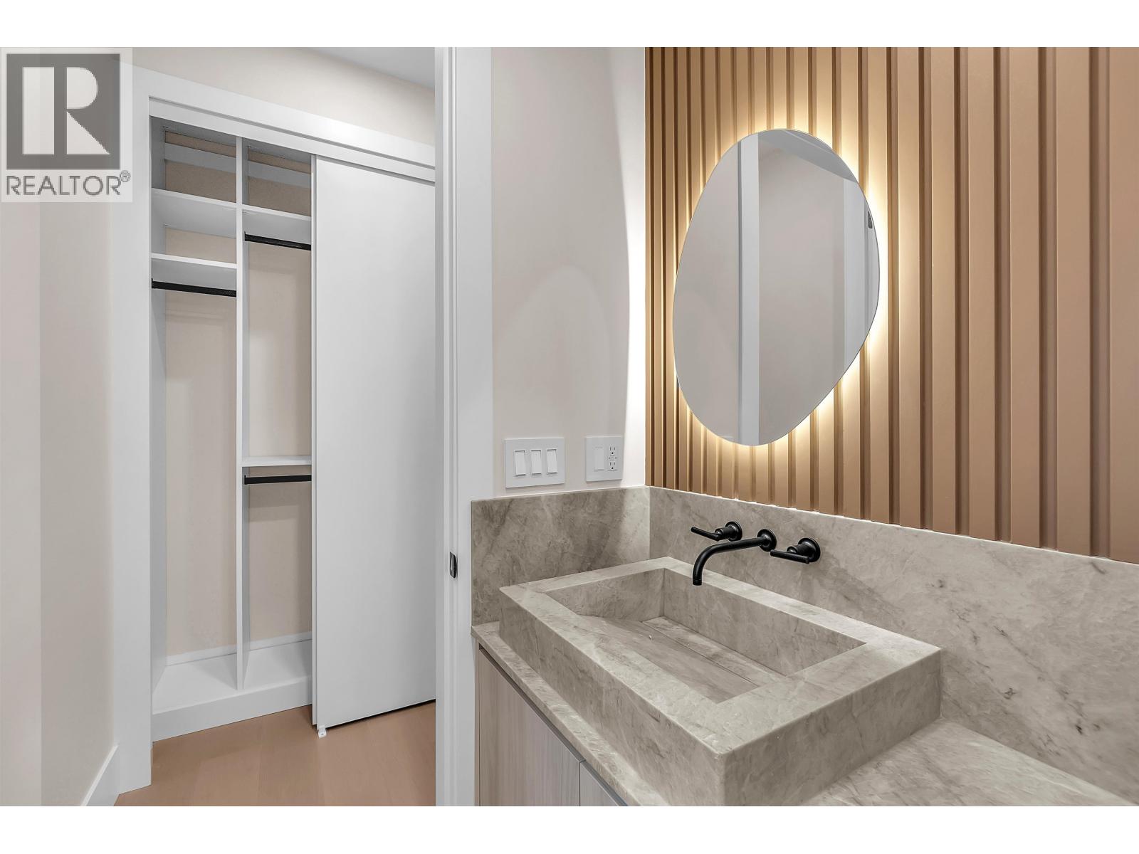 504 E 5th Street, North Vancouver, British Columbia  V7L 1M4 - Photo 17 - R3146088