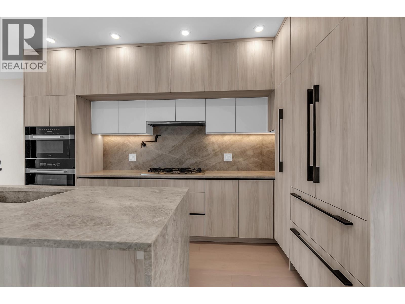 504 E 5th Street, North Vancouver, British Columbia  V7L 1M4 - Photo 12 - R3146088