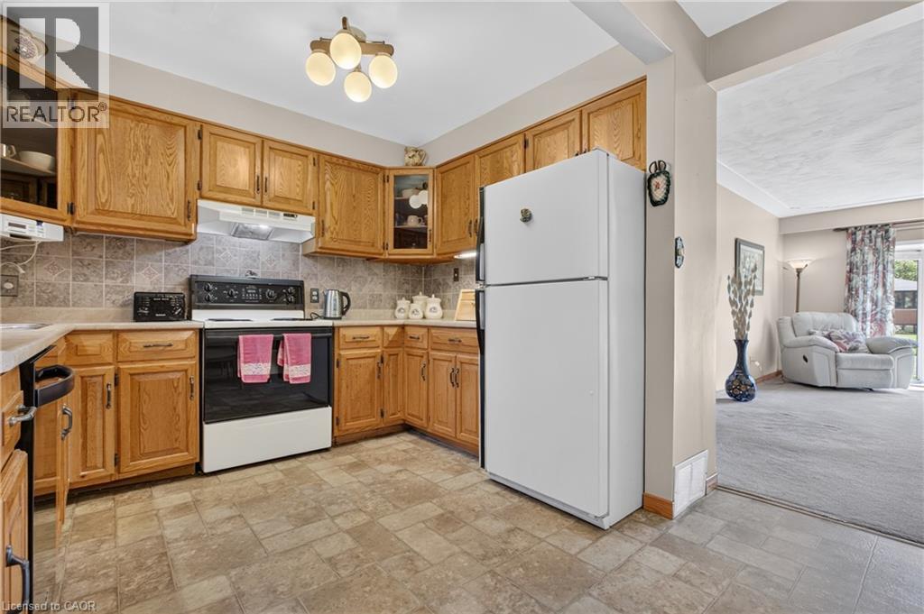 252 Christopher Drive, Cambridge, Ontario N1R 4S4 - Photo 17 - 40845292