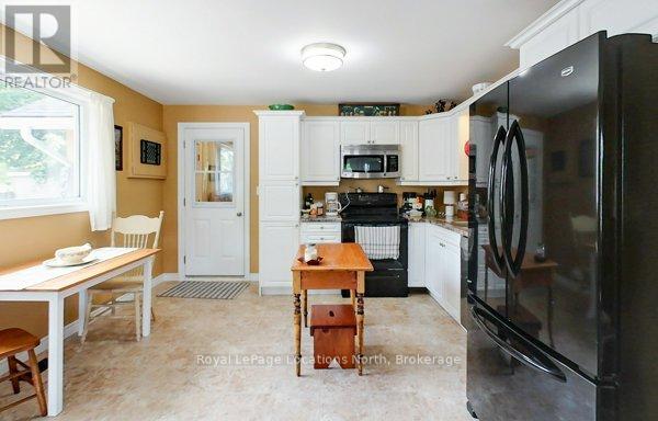 245 Jane Street, Clearview, Ontario  L0M 1S0 - Photo 21 - S13532262