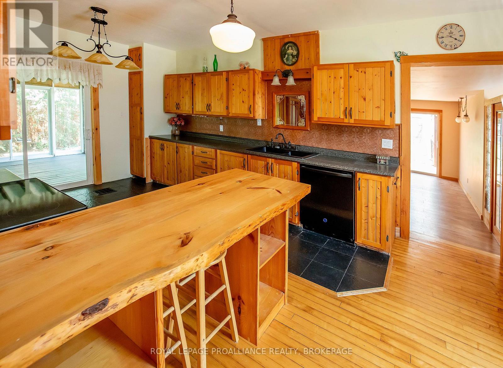 42 Factory Street, Loyalist, Ontario  K0H 2H0 - Photo 12 - X13563078